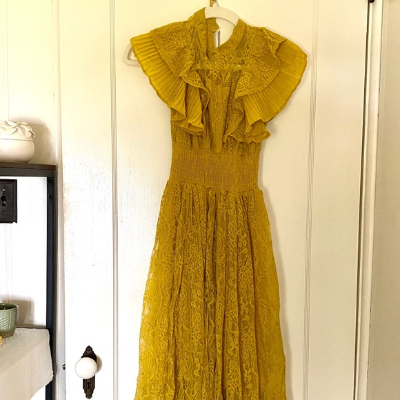 Souk & Sepia Dresses & Skirts - Souk & Sepia Yellow Lace Ruffle Dress